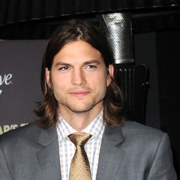 Mid-Length Bro Flow hairstyle for oval face shape - men's medium-long straight hair