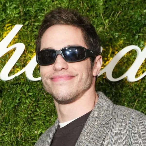 Short Textured Spiky Cut hairstyle for oval face shape - men's short straight hair