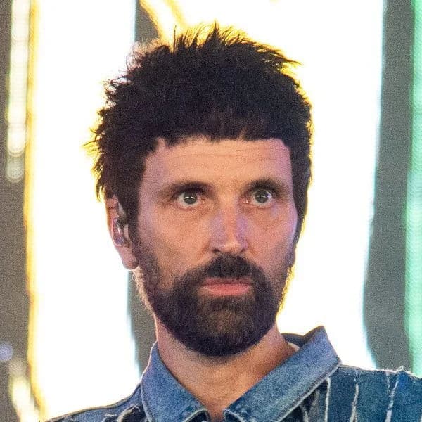 Textured Mod Crop hairstyle for oval face shape - men's short straight hair