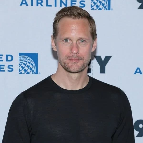 Classic Ivy League with Side Part hairstyle for oval face shape - men's short straight hair