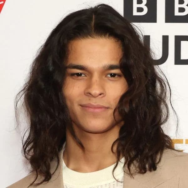 Shoulder-Length Wavy Flow hairstyle for diamond face shape - men's long wavy hair