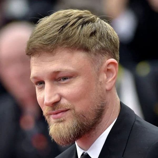 Textured Crop with Low Taper hairstyle for oval face shape - men's short straight hair